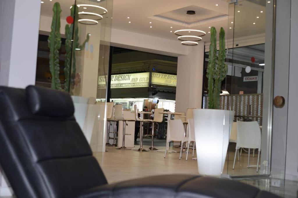 Porto Plazza Hotel Herszonisszosz Kültér fotó