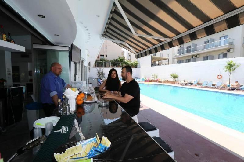 Porto Plazza Hotel Herszonisszosz Kültér fotó